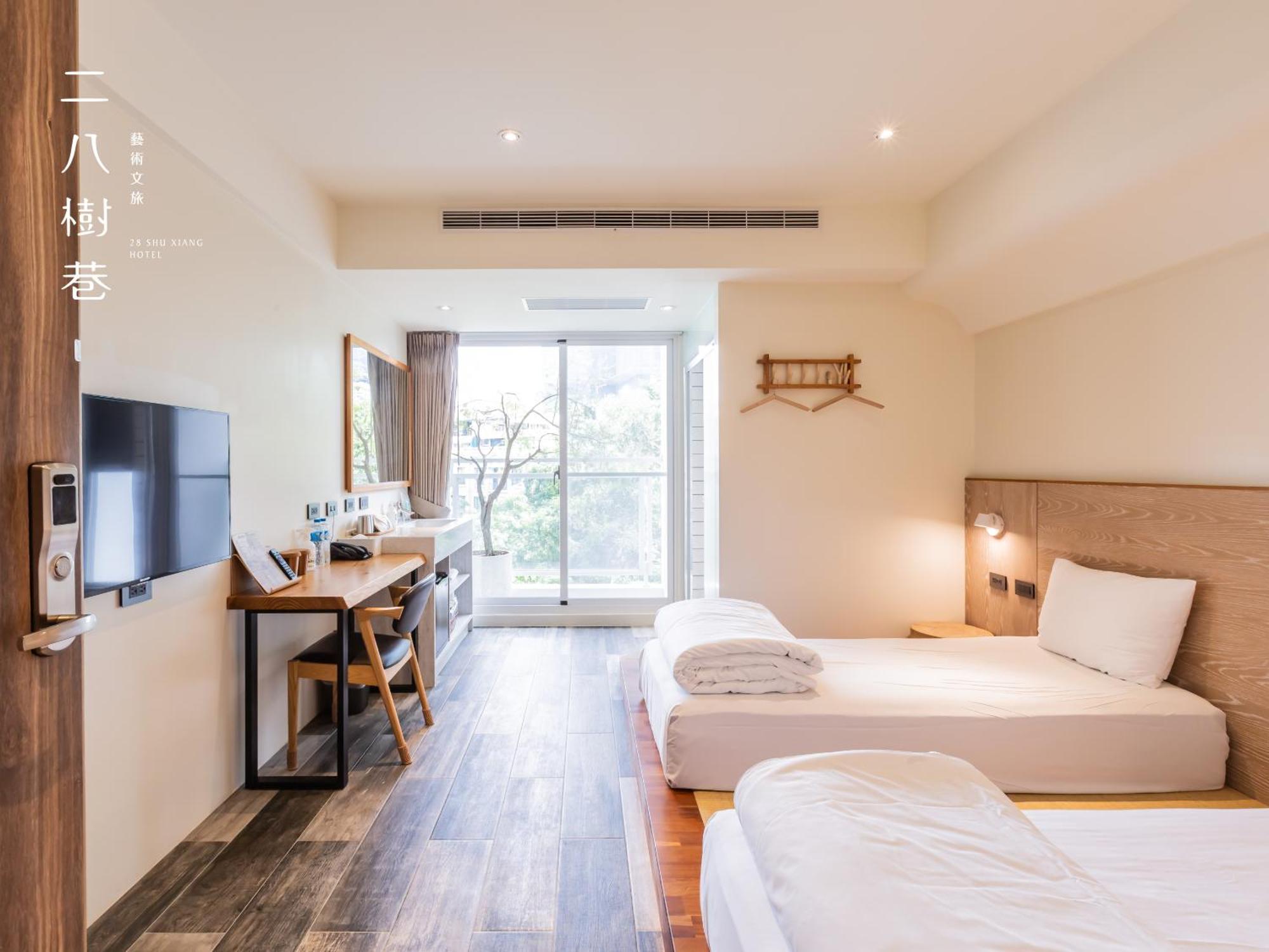 28 Shu Xiang Hotel Taichung Extérieur photo