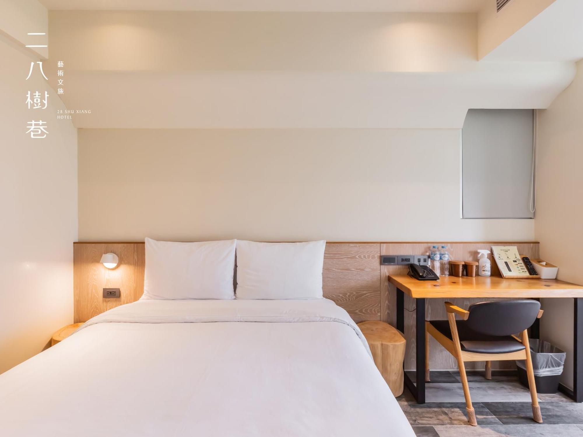 28 Shu Xiang Hotel Taichung Extérieur photo