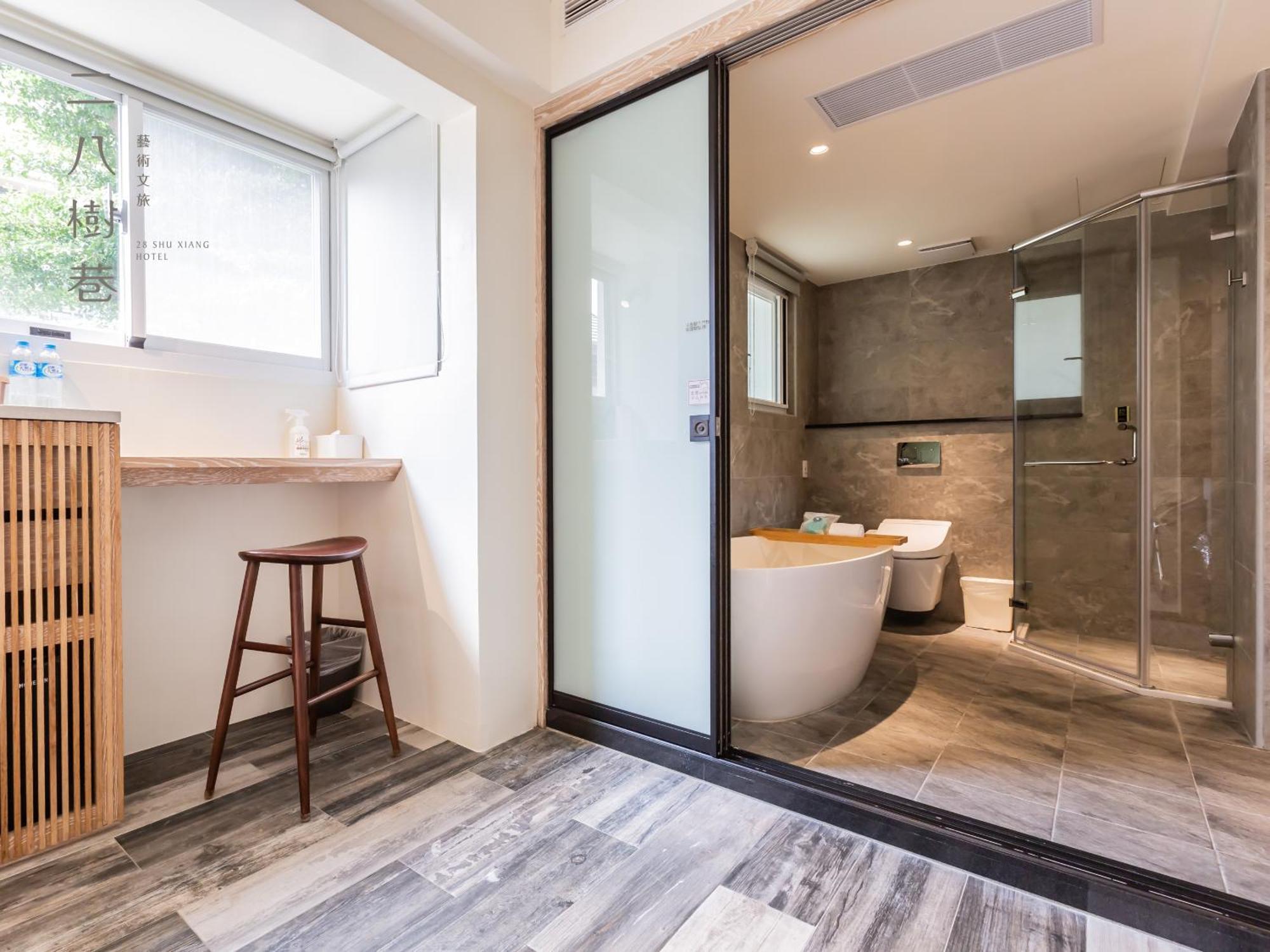 28 Shu Xiang Hotel Taichung Extérieur photo