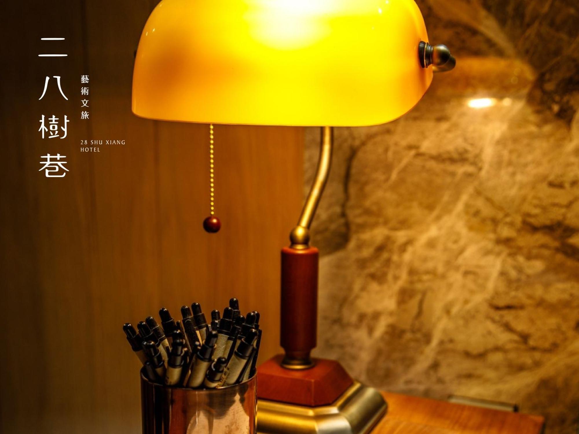 28 Shu Xiang Hotel Taichung Extérieur photo
